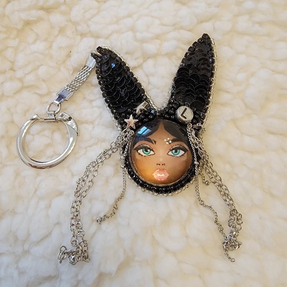 Playboy doll face keychain
